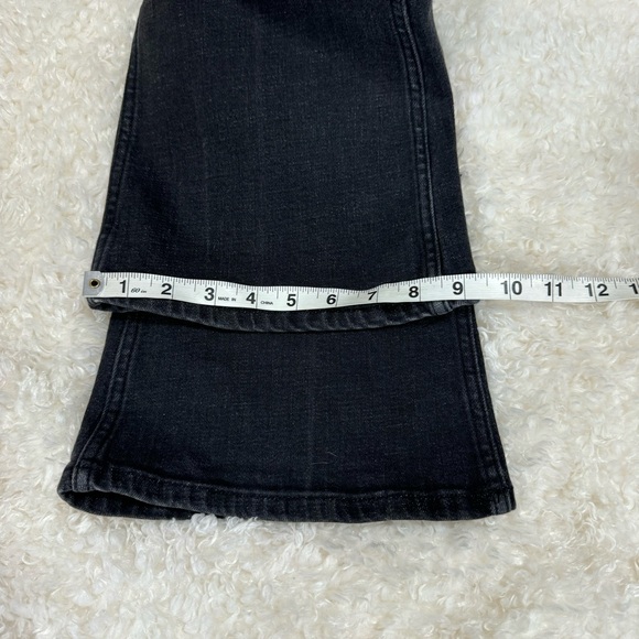 Free People Distressed Flared Leg Jeans Faded Black OB817426 Size 28 X 32 - Picture 10 of 13